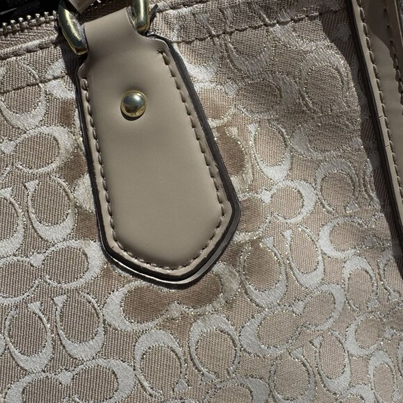 Coach Signature Beige Canvas & Leather Tote‎ Bag With Purple Lining - Picture 12 of 16